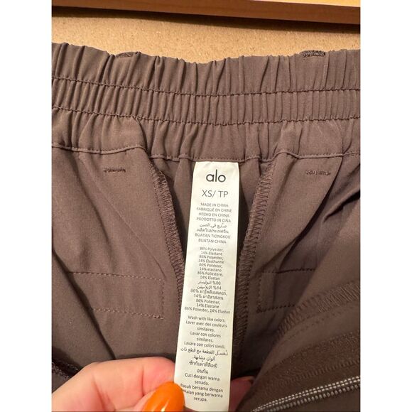 ALO High-Waist Pursuit Trouser- Chocolate Brown - Picture 10 of 12